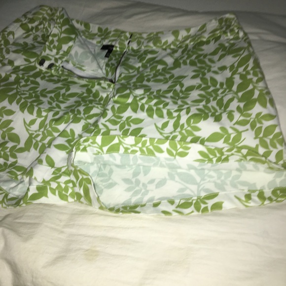 Shorts - Picture 2 of 7